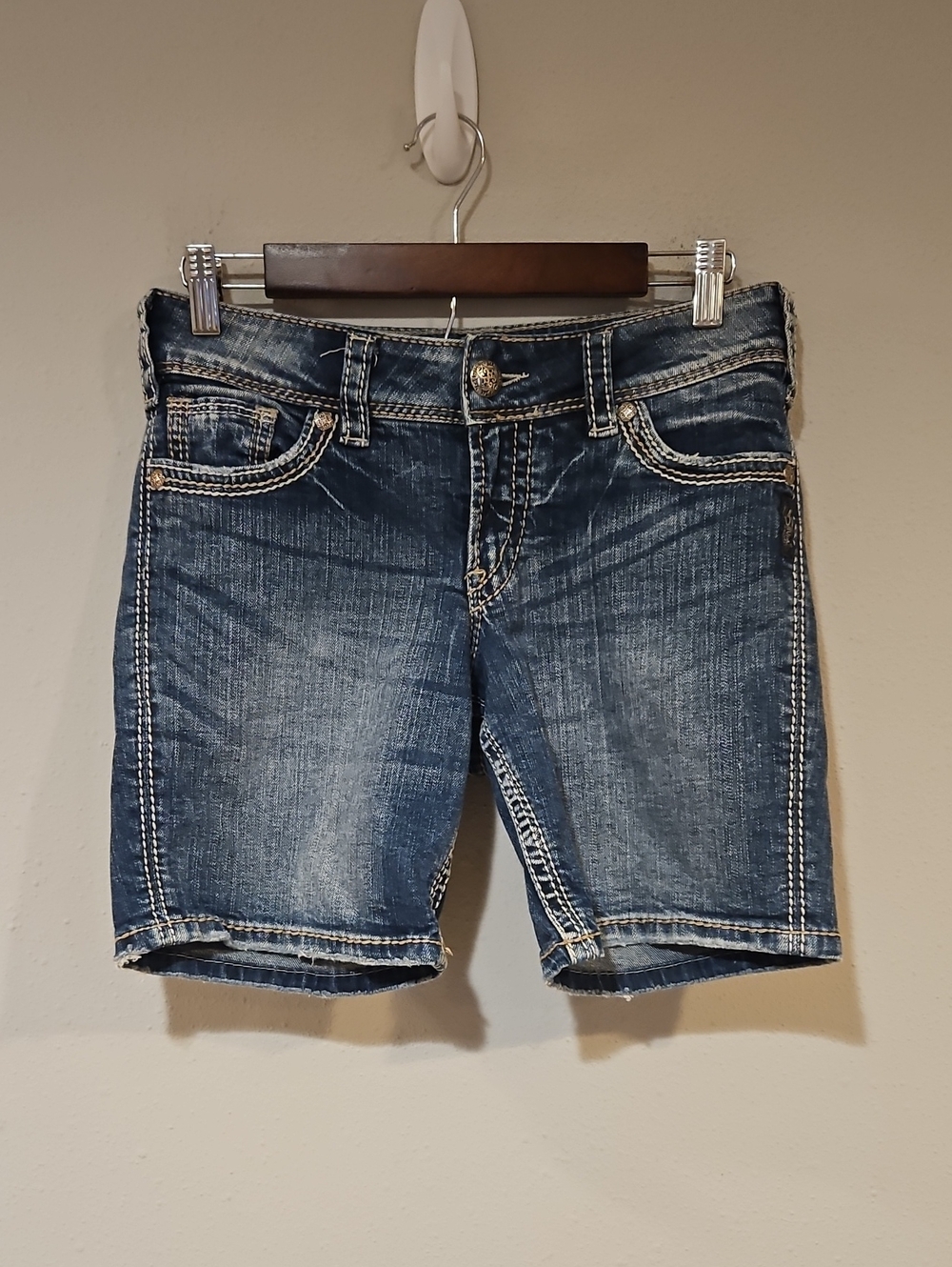 Silver Suki Surplus Shorts - Picture 2 of 8